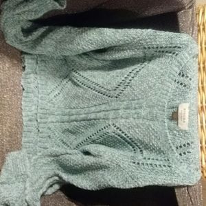 Super comfy and cute women's large sweater